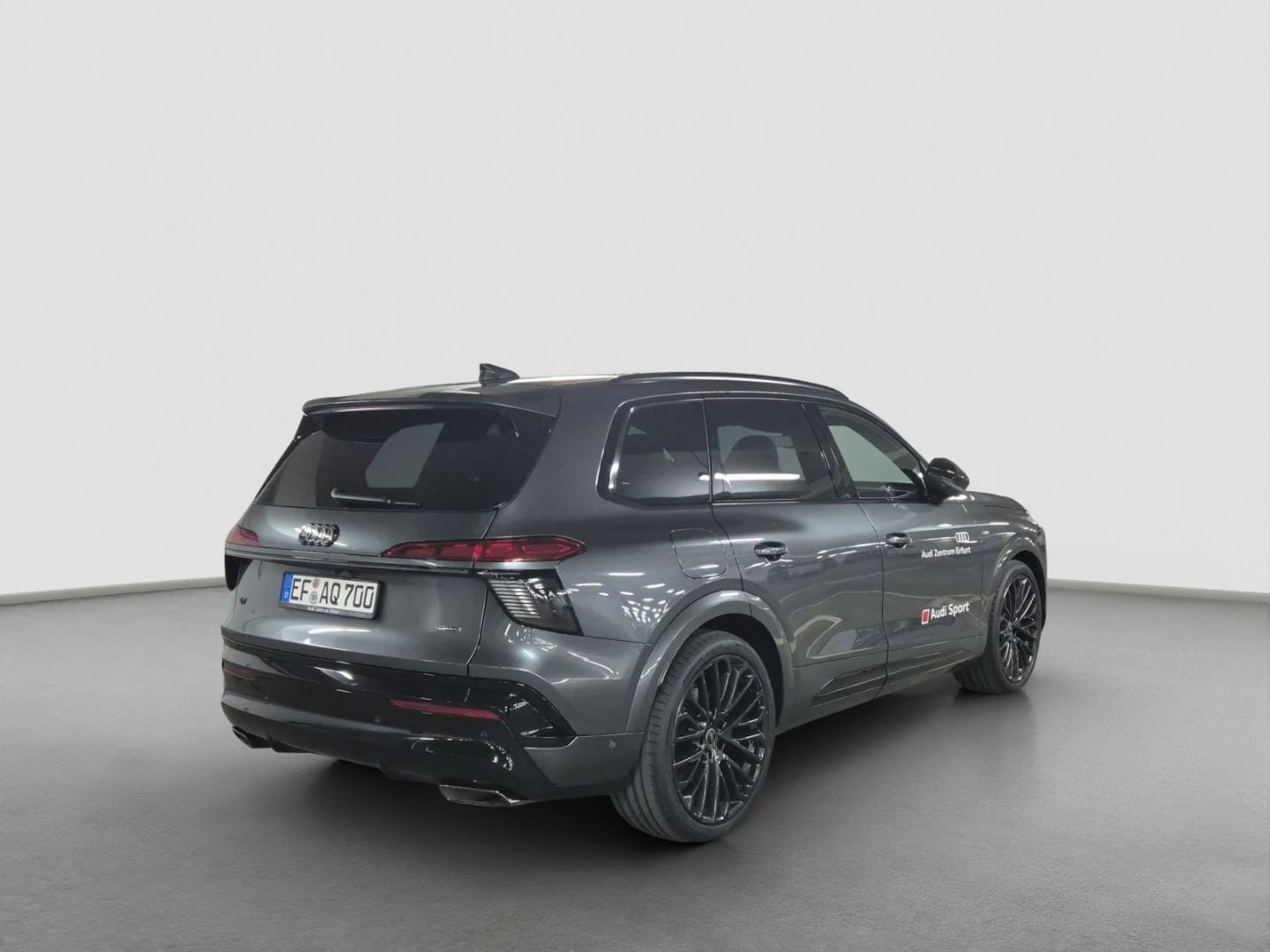 Bild über Audi Q7 SUV TDI quattro 220 kW tiptronic - für weitere Informationen kontaktieren Sie den Audi Partner