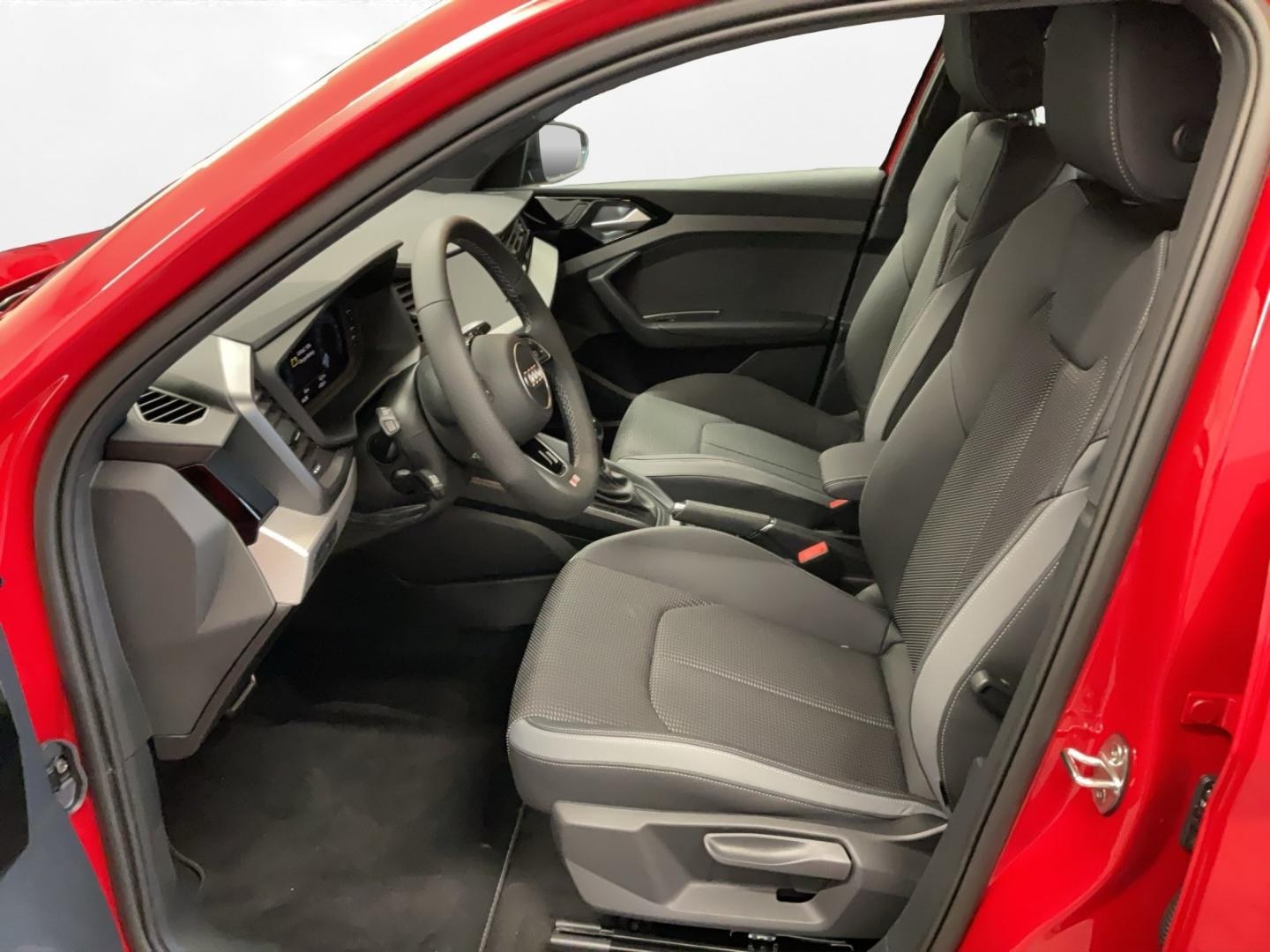 Bild über Audi A1 Sportback S line 30 TFSI S tronic - für weitere Informationen kontaktieren Sie den Audi Partner