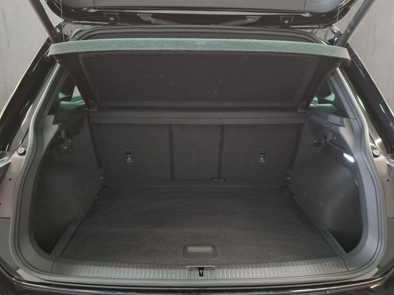 Volkswagen Tiguan – Bild 18