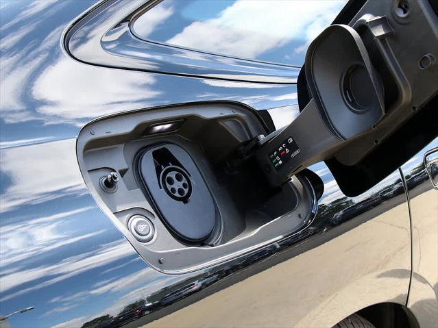 2025 AUDI S6 - Image 8