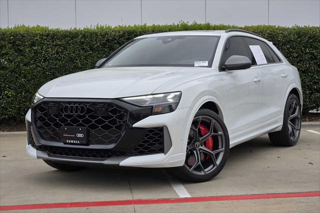 2025 Audi RS Q8 Base