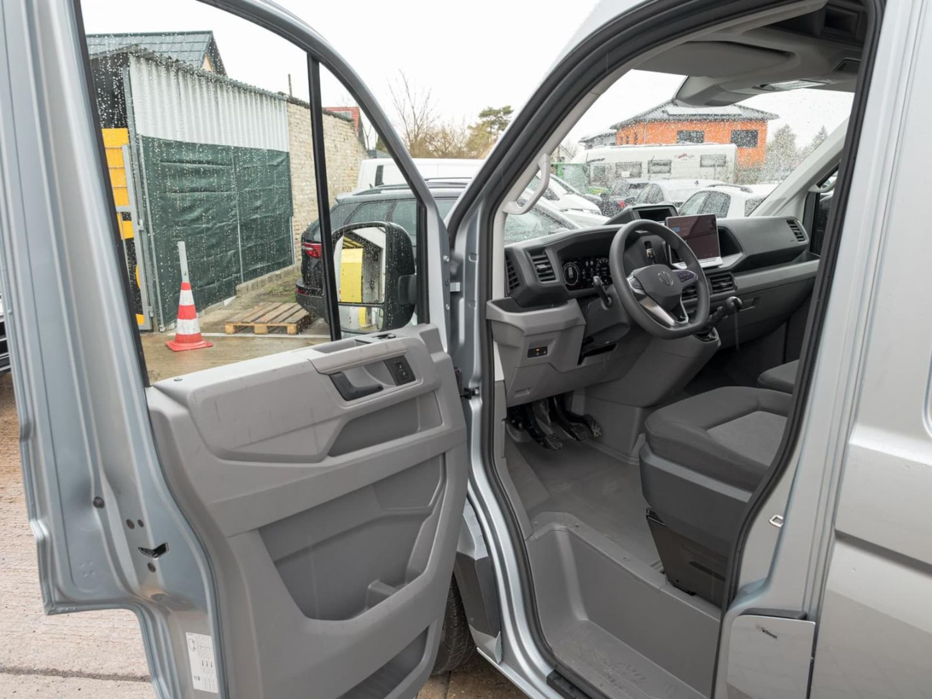 Volkswagen Crafter Kasten langer Radstand