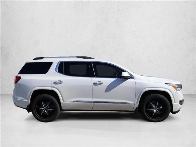 2017 GMC Acadia
