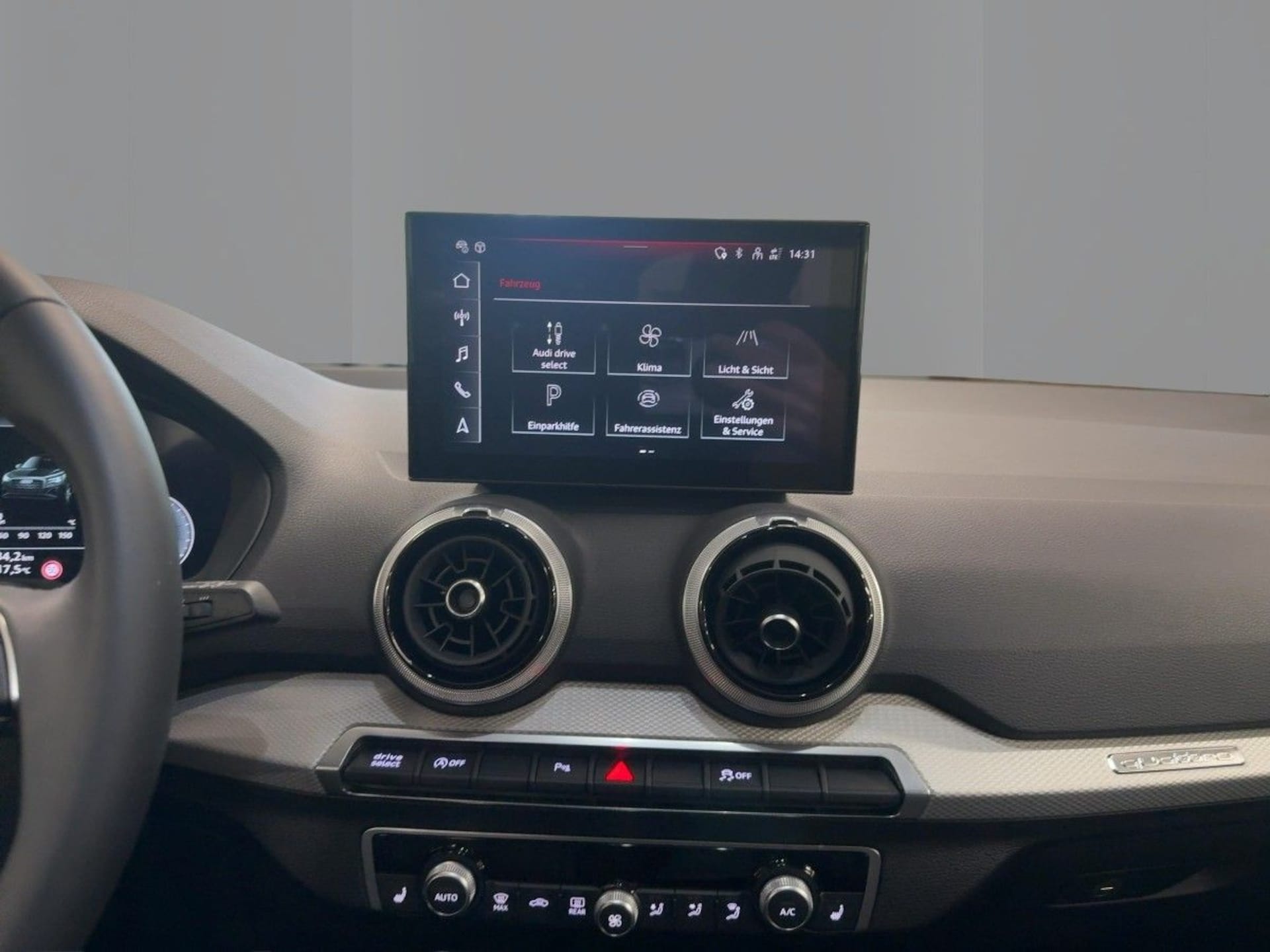 Audi Q2 S line