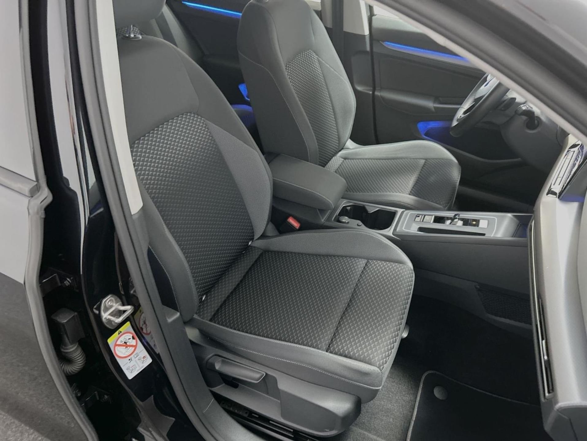 Volkswagen Golf Active