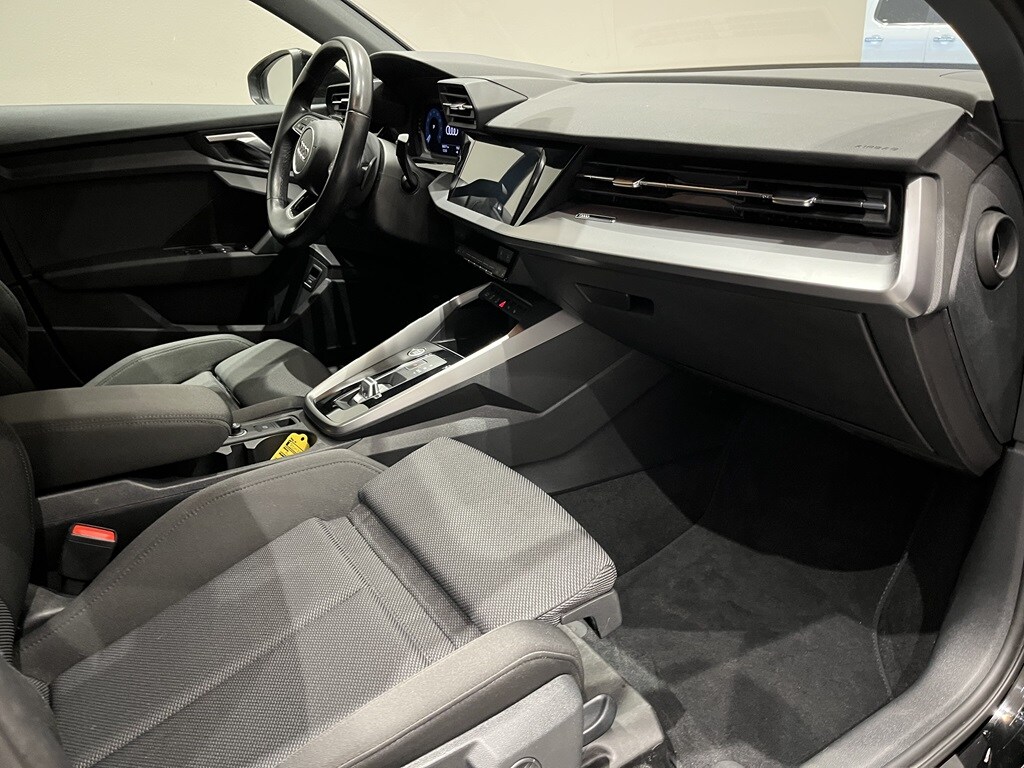 Bild som visar&nbsp;Audi A3 Sedan&nbsp;A3 Sedan 35 TFSI Proline advanced 150 hk S tronic - för mer information kontakta din Audi Partner