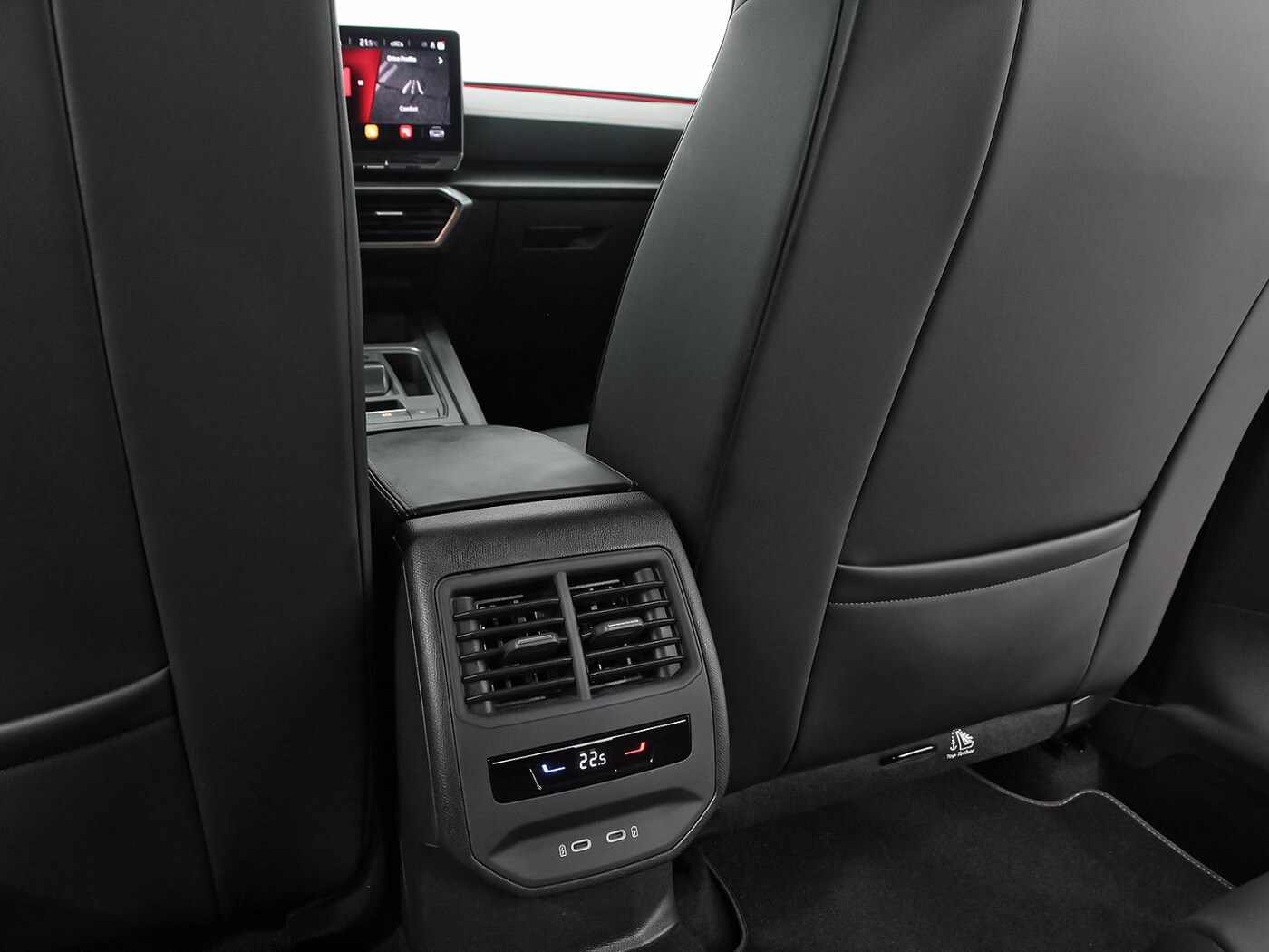 CUPRA Leon León 1.5 eTSI DSG 110 kW (150 CV) — photo 38