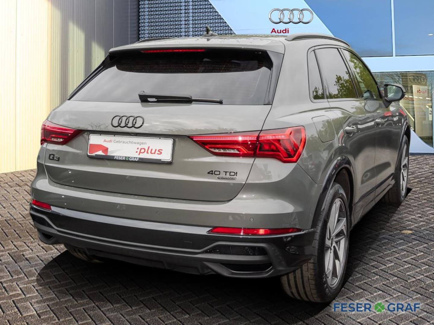 Bild über Audi Q3 S line 40 TDI quattro S tronic - für weitere Informationen kontaktieren Sie den Audi Partner