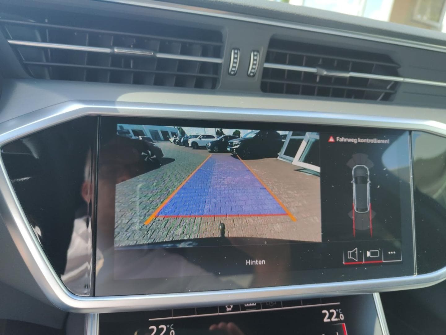 Bild über Audi S6 Avant TDI quattro tiptronic - für weitere Informationen kontaktieren Sie den Audi Partner