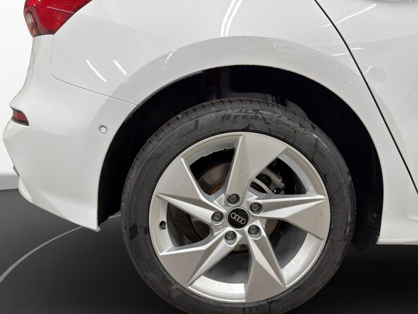 Bild über Audi A3 Sportback advanced 30 TDI Schaltgetriebe - für weitere Informationen kontaktieren Sie den Audi Partner