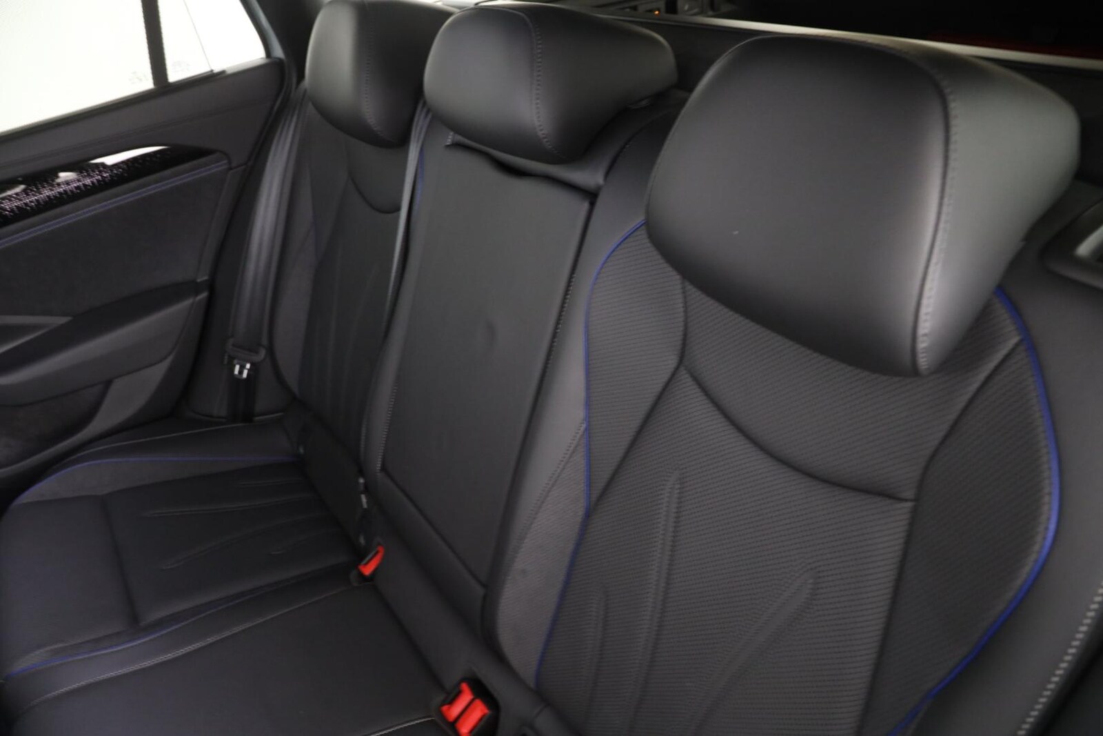 Volkswagen Passat – Bild 13
