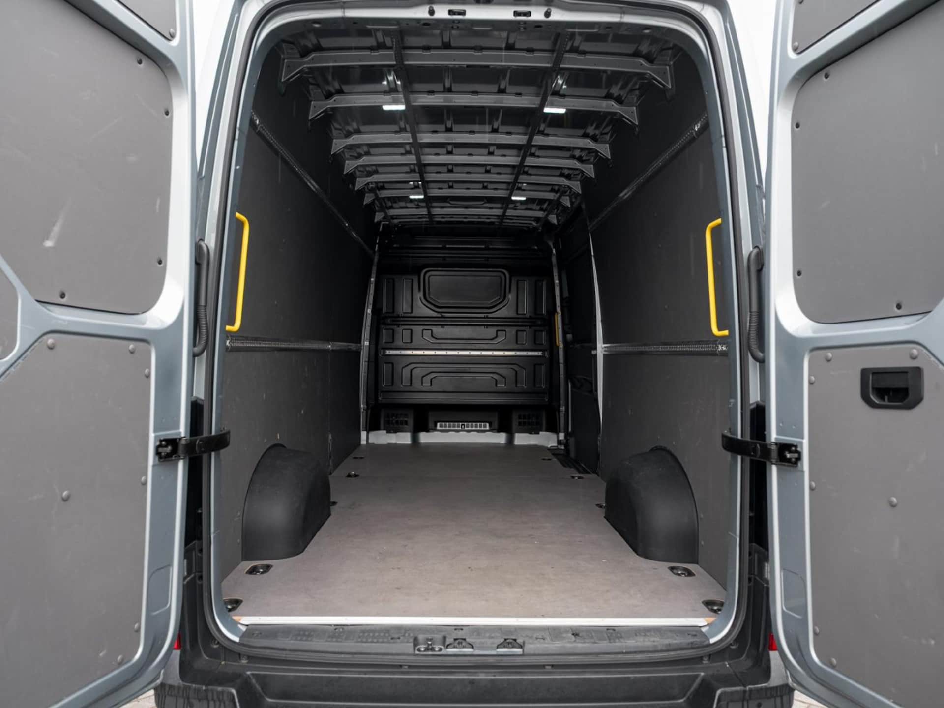 Volkswagen Crafter Kasten langer Radstand