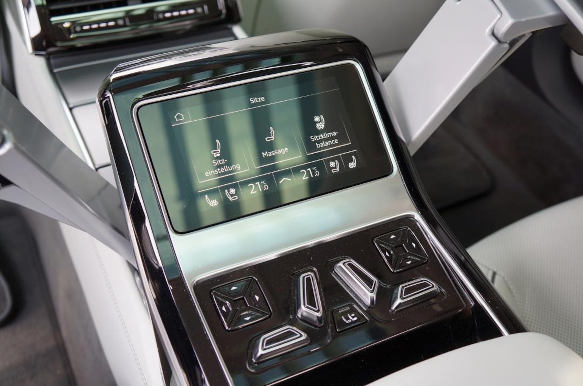 Audi A8 Lang