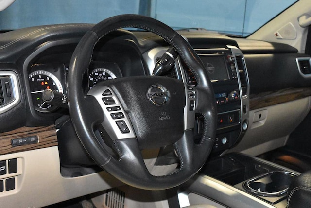 2017 Nissan Titan