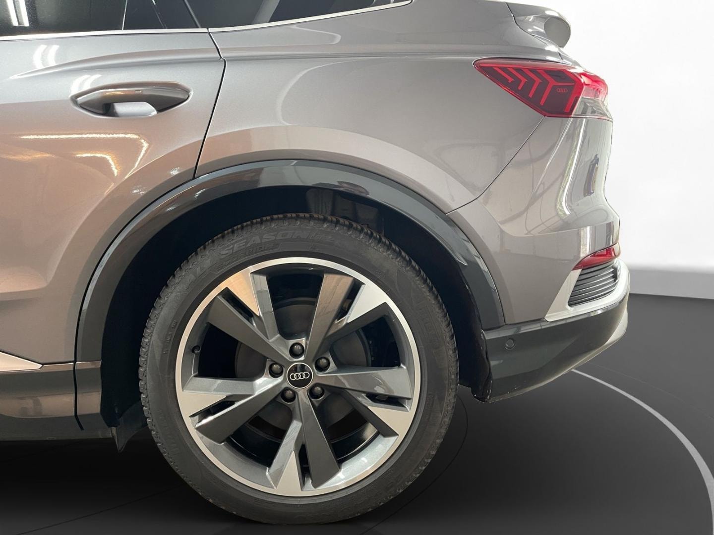Bild über Audi Q4 Sportback e-tron 40 e-tron - für weitere Informationen kontaktieren Sie den Audi Partner
