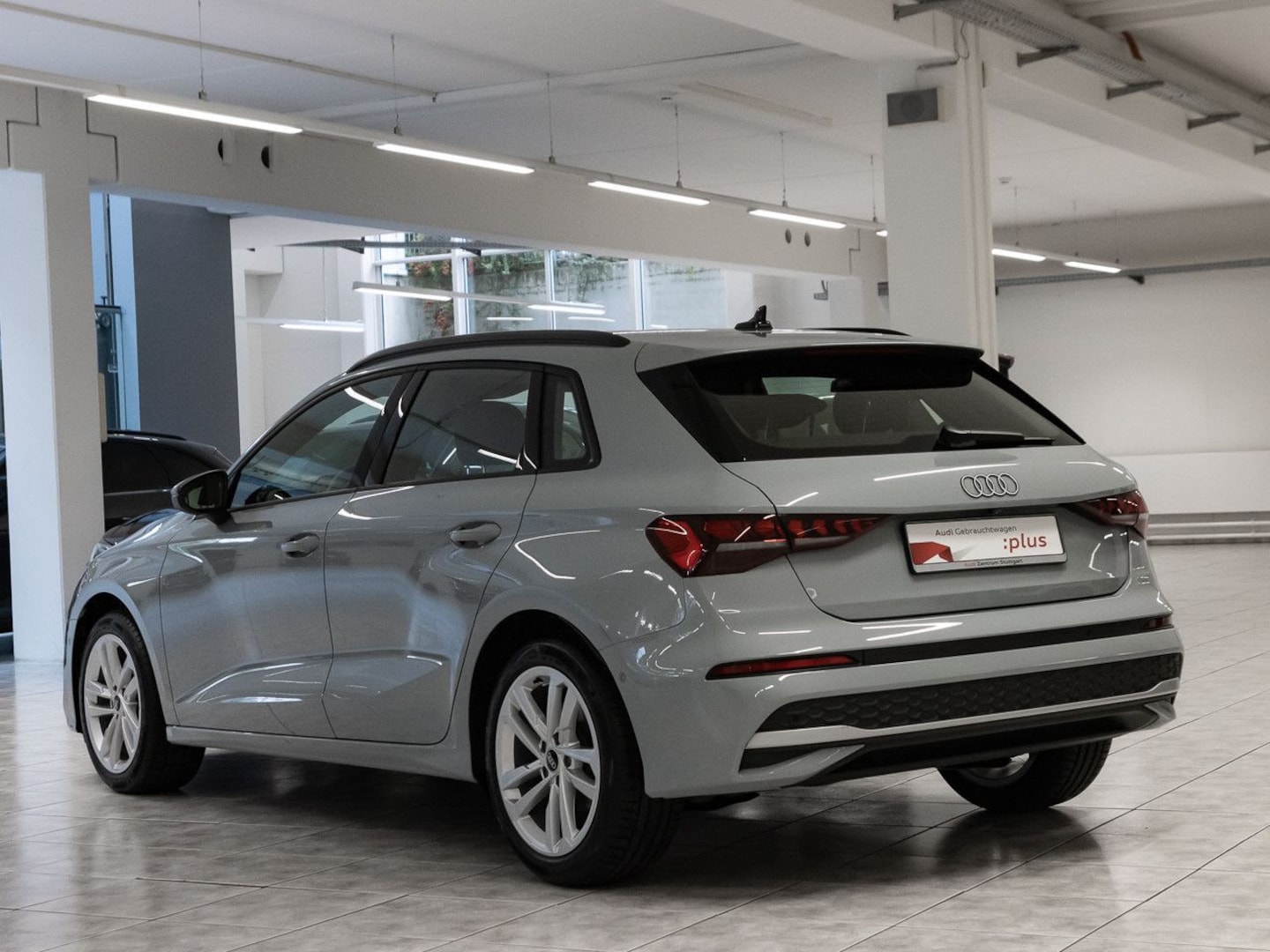 Bild über Audi A3 Sportback 35 TDI S tronic - für weitere Informationen kontaktieren Sie den Audi Partner