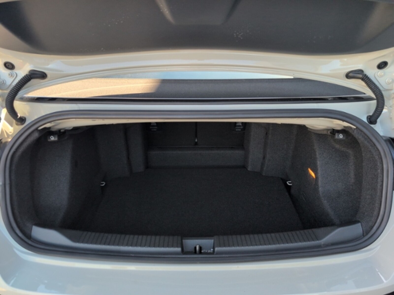 Volkswagen T-Roc Cabriolet – Bild 7