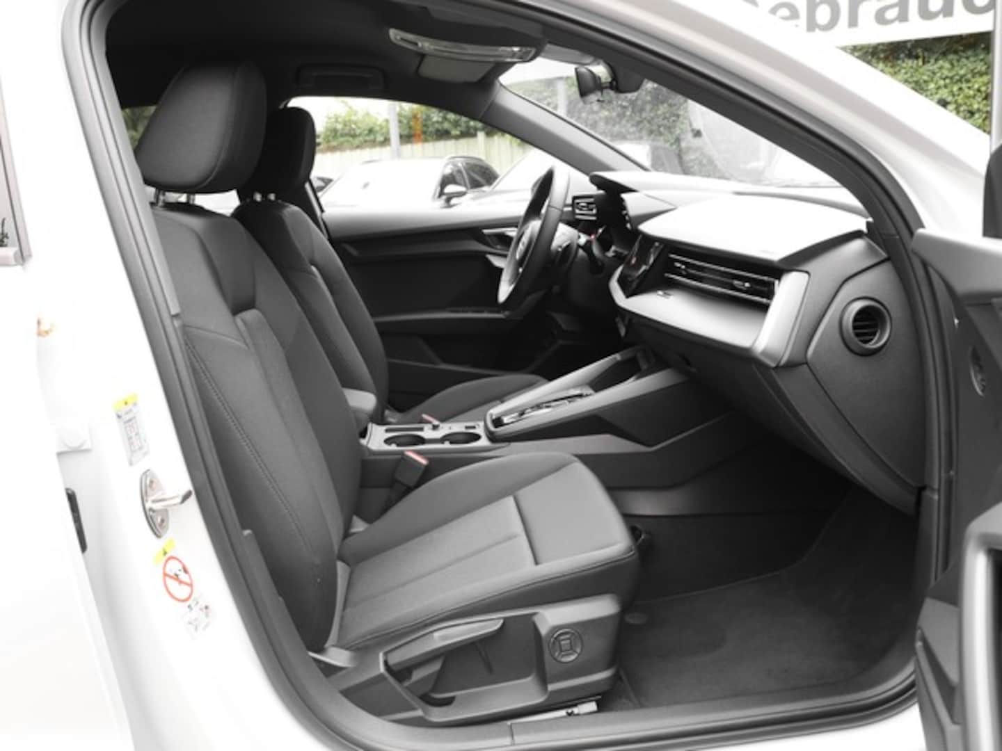 Bild über Audi A3 allstreet TFSI e 40 TFSI e S tronic - für weitere Informationen kontaktieren Sie den Audi Partner