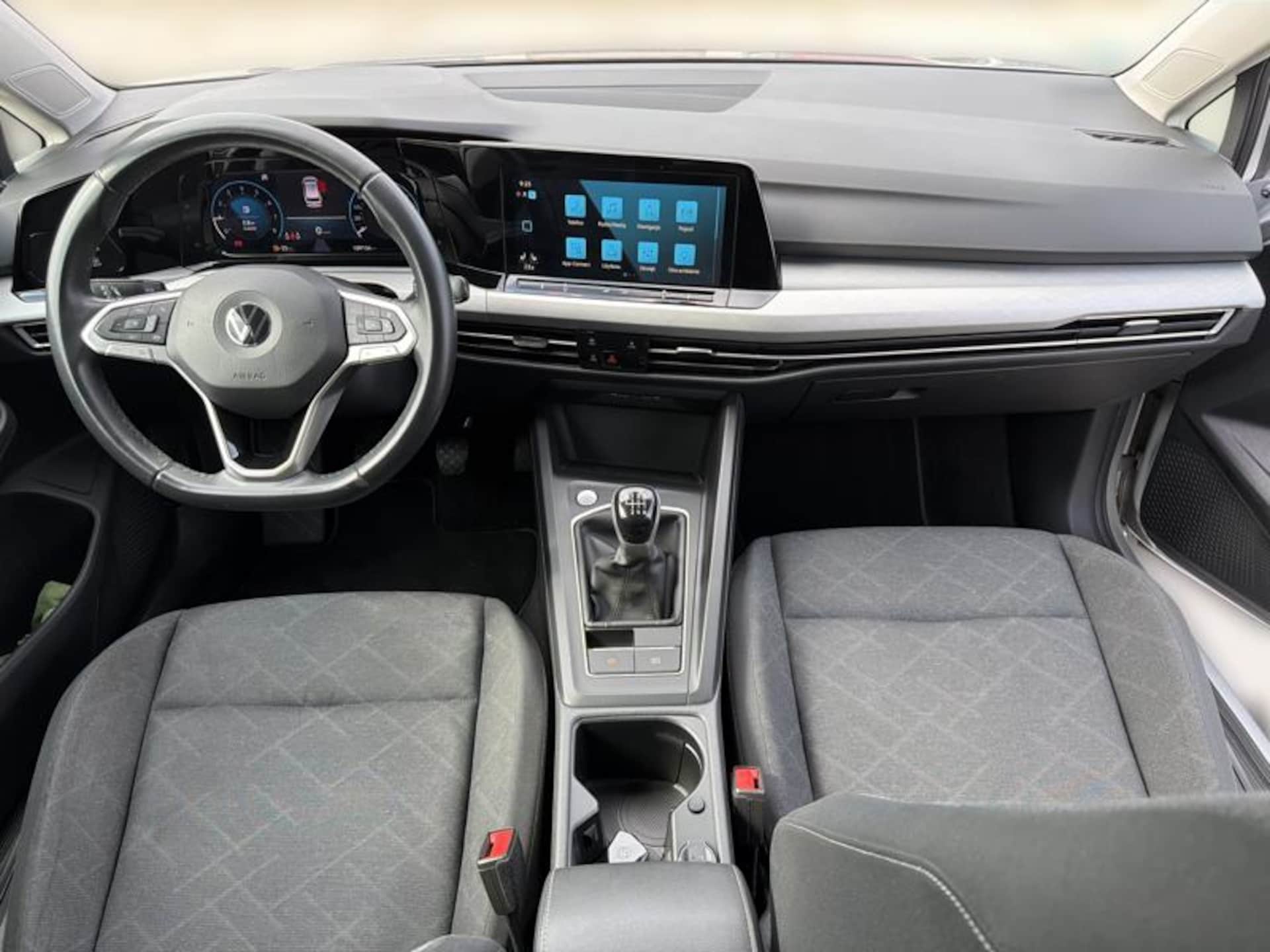 Volkswagen Golf Variant Life