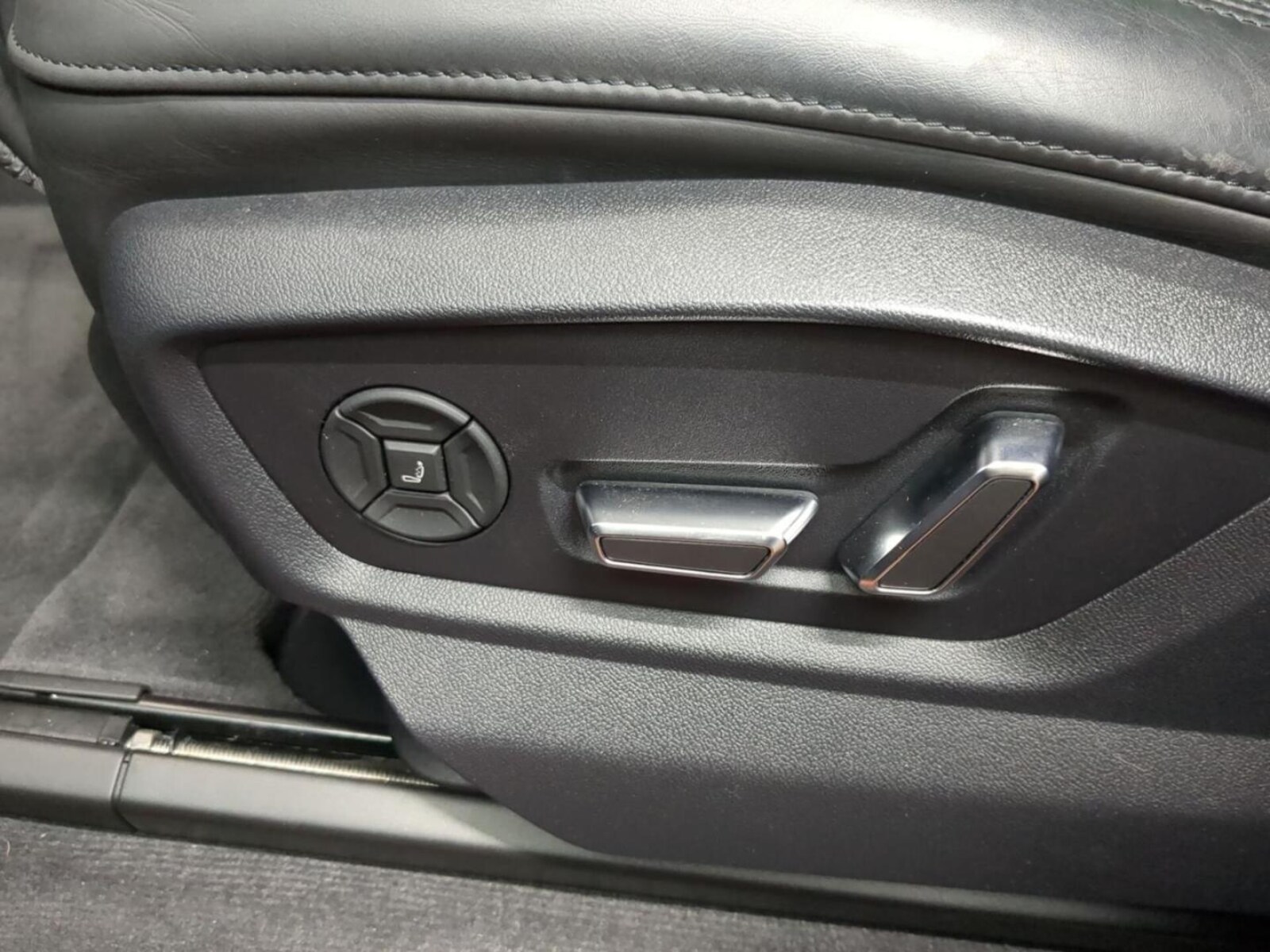 Audi RS Q8 – Bild 11