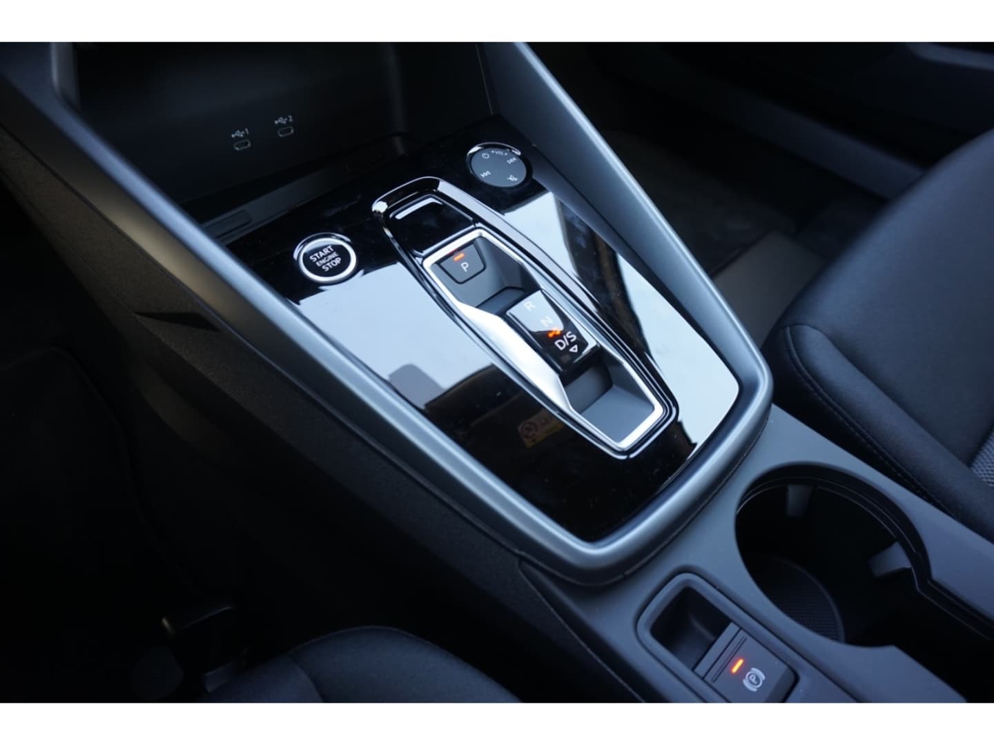 Bild über Audi A3 Sportback advanced 30 TFSI S tronic - für weitere Informationen kontaktieren Sie den Audi Partner