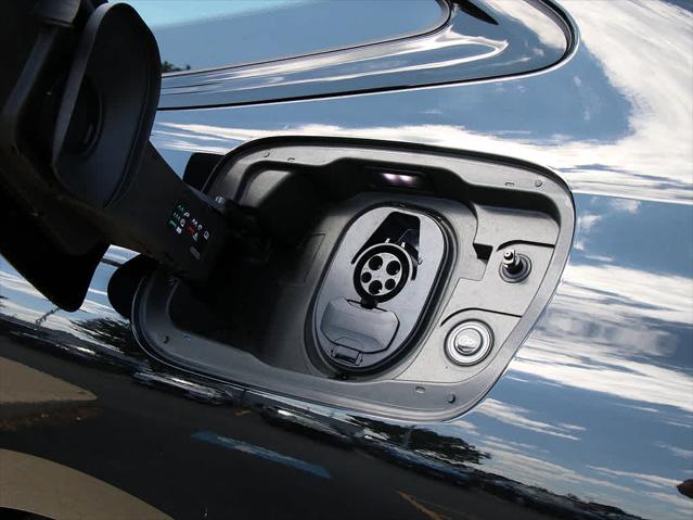 2025 AUDI S6 - Image 12