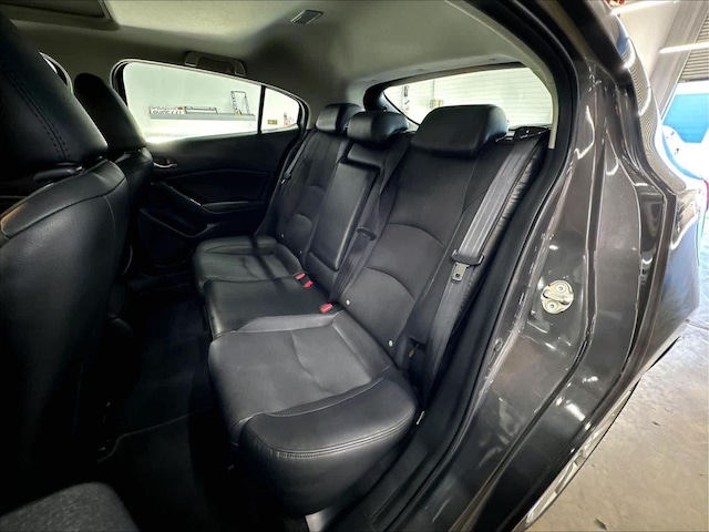 2017 Mazda Mazda3 Grand Touring - Photo 25