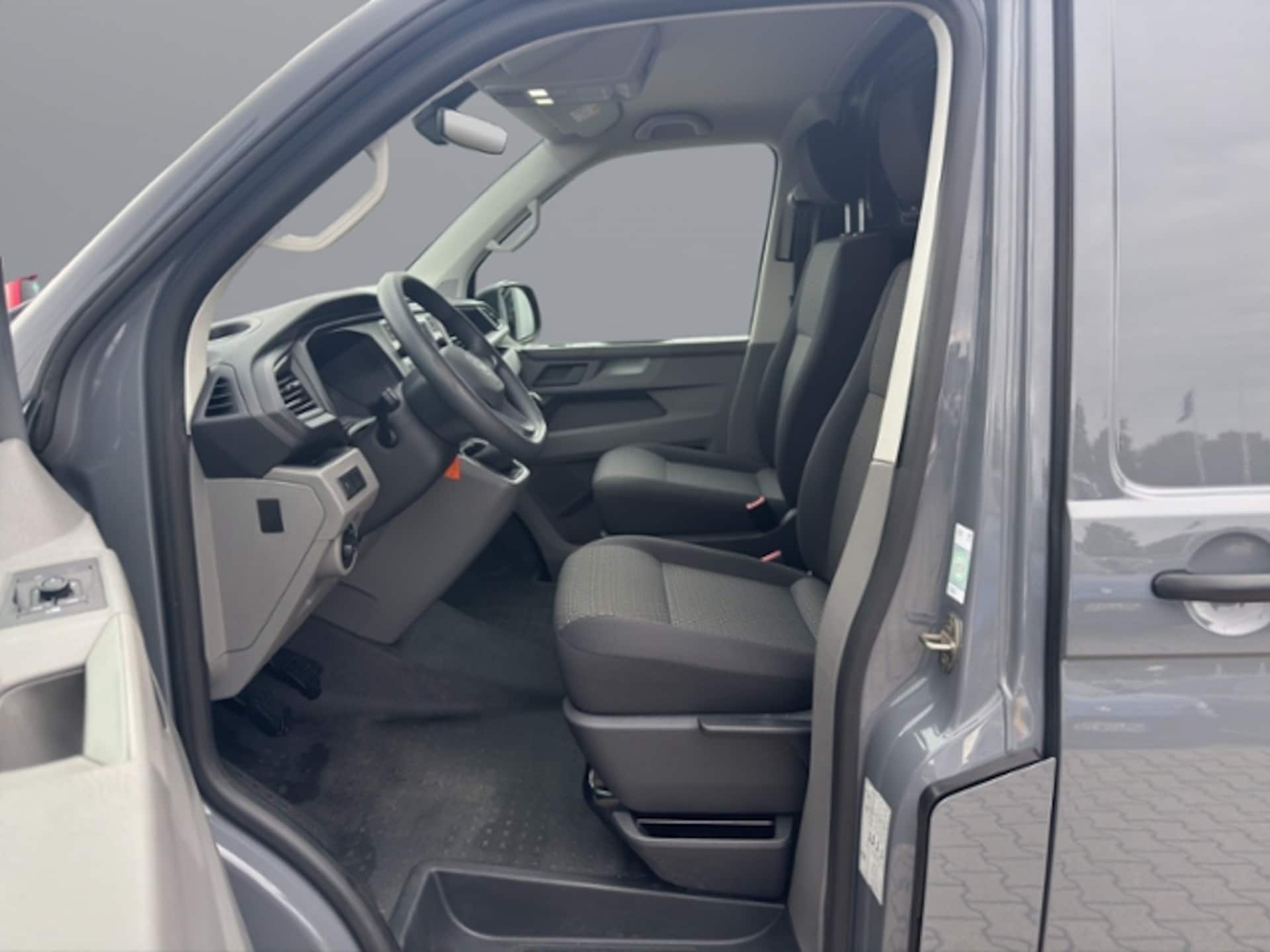 Volkswagen T6.1 Transporter Kasten langer Radstand