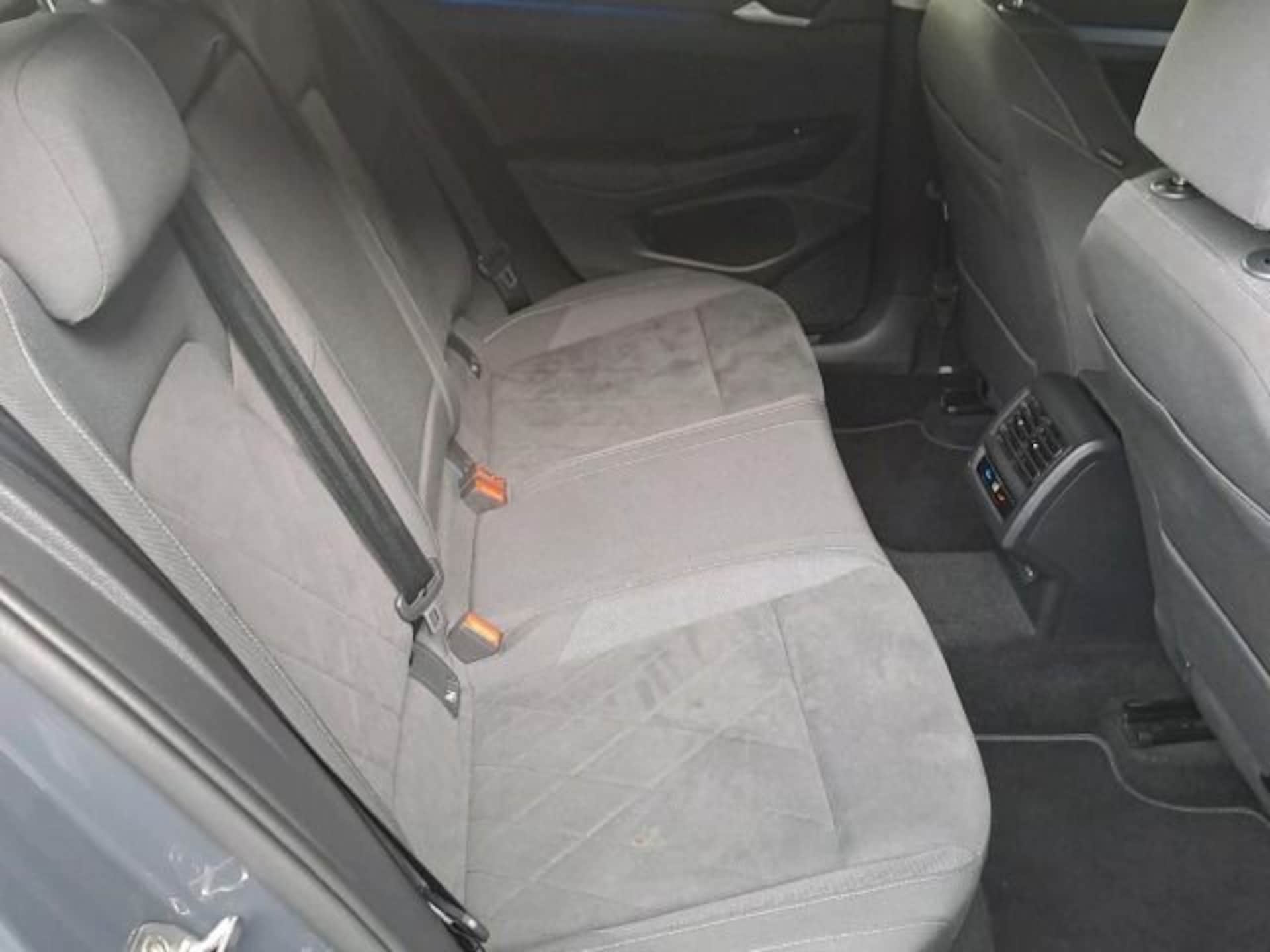 Volkswagen Golf Style