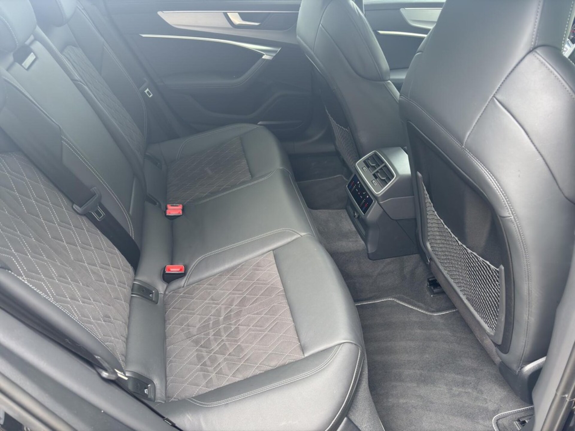 Audi S6 Avant