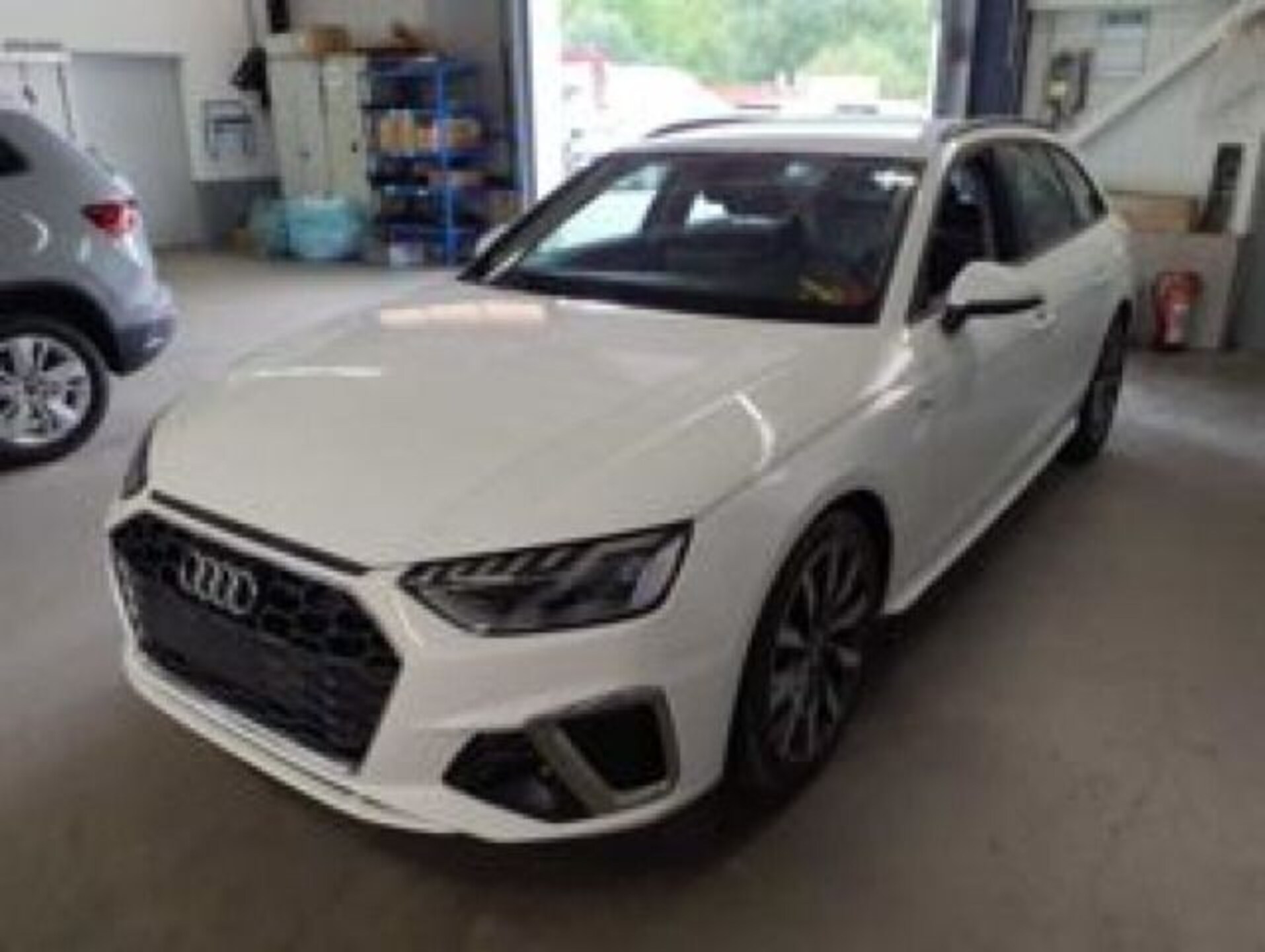 Audi A4 Avant S line