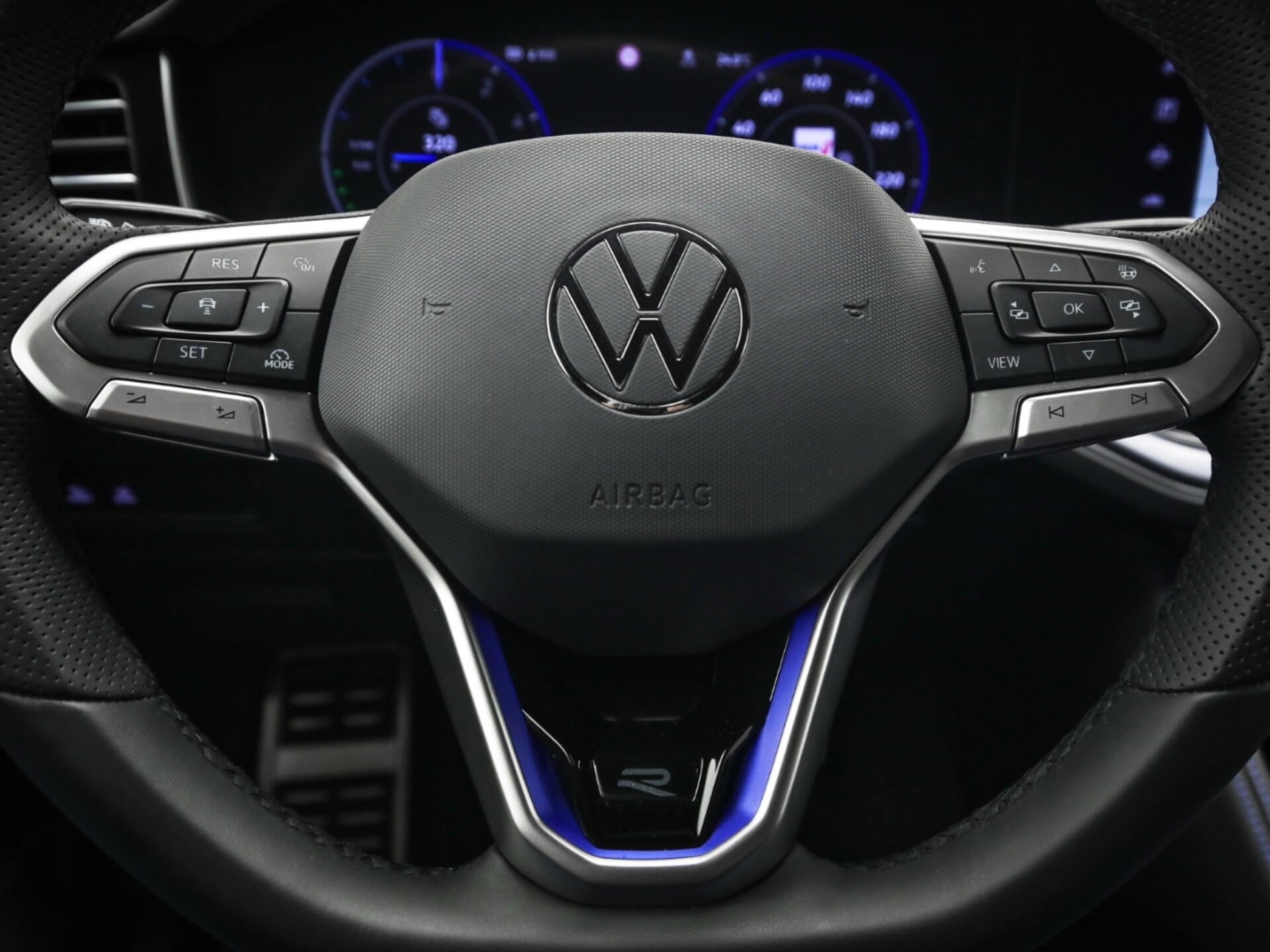 Volkswagen Touareg R