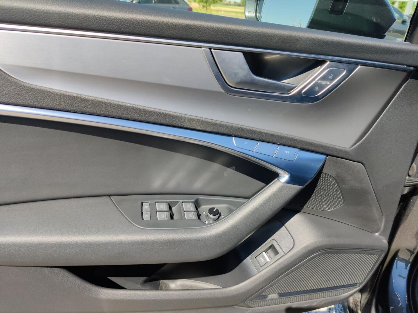 Bild über Audi S6 Avant TDI quattro tiptronic - für weitere Informationen kontaktieren Sie den Audi Partner