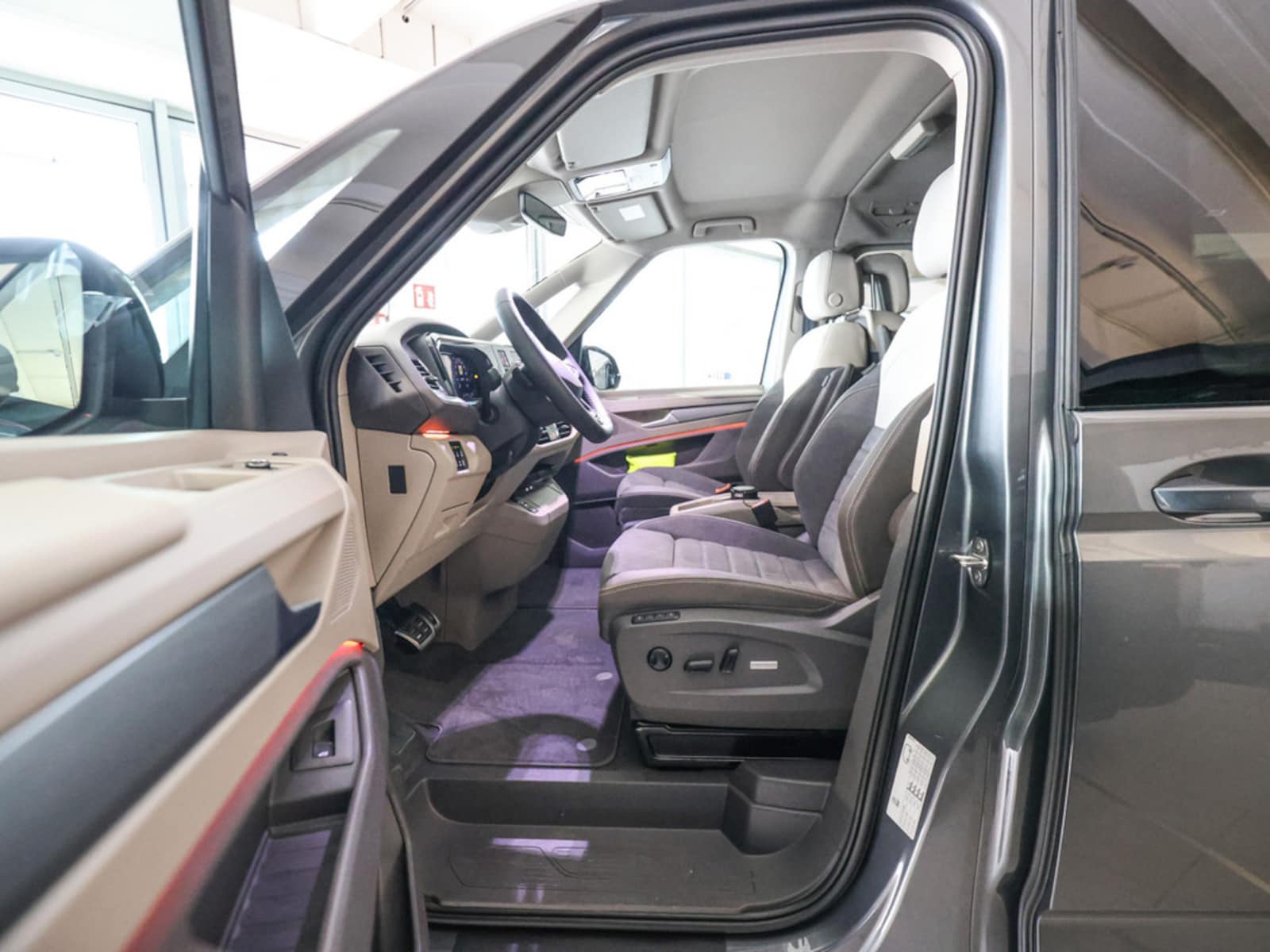 Volkswagen Multivan Langversion – Bild 9