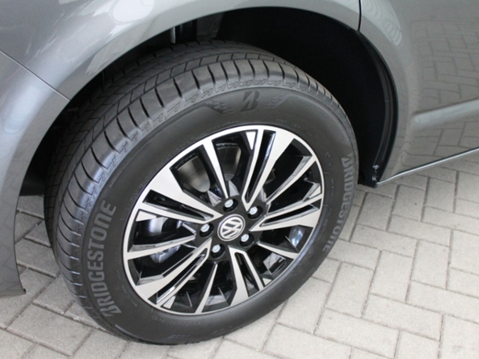 Volkswagen T6.1 Caravelle kurzer Radstand – Bild 5