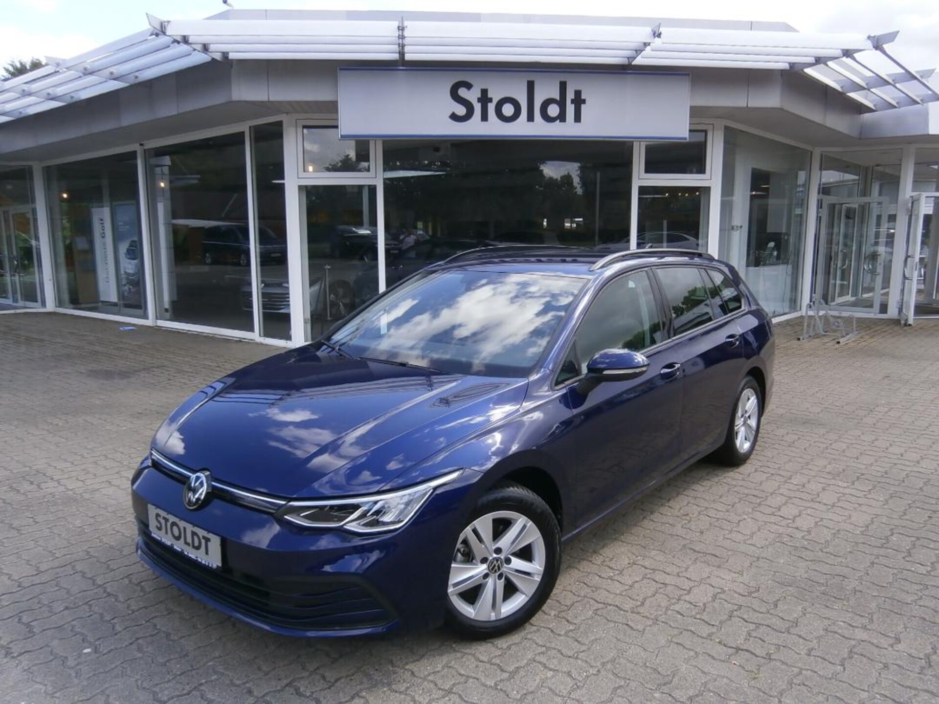 Volkswagen Golf Variant Life