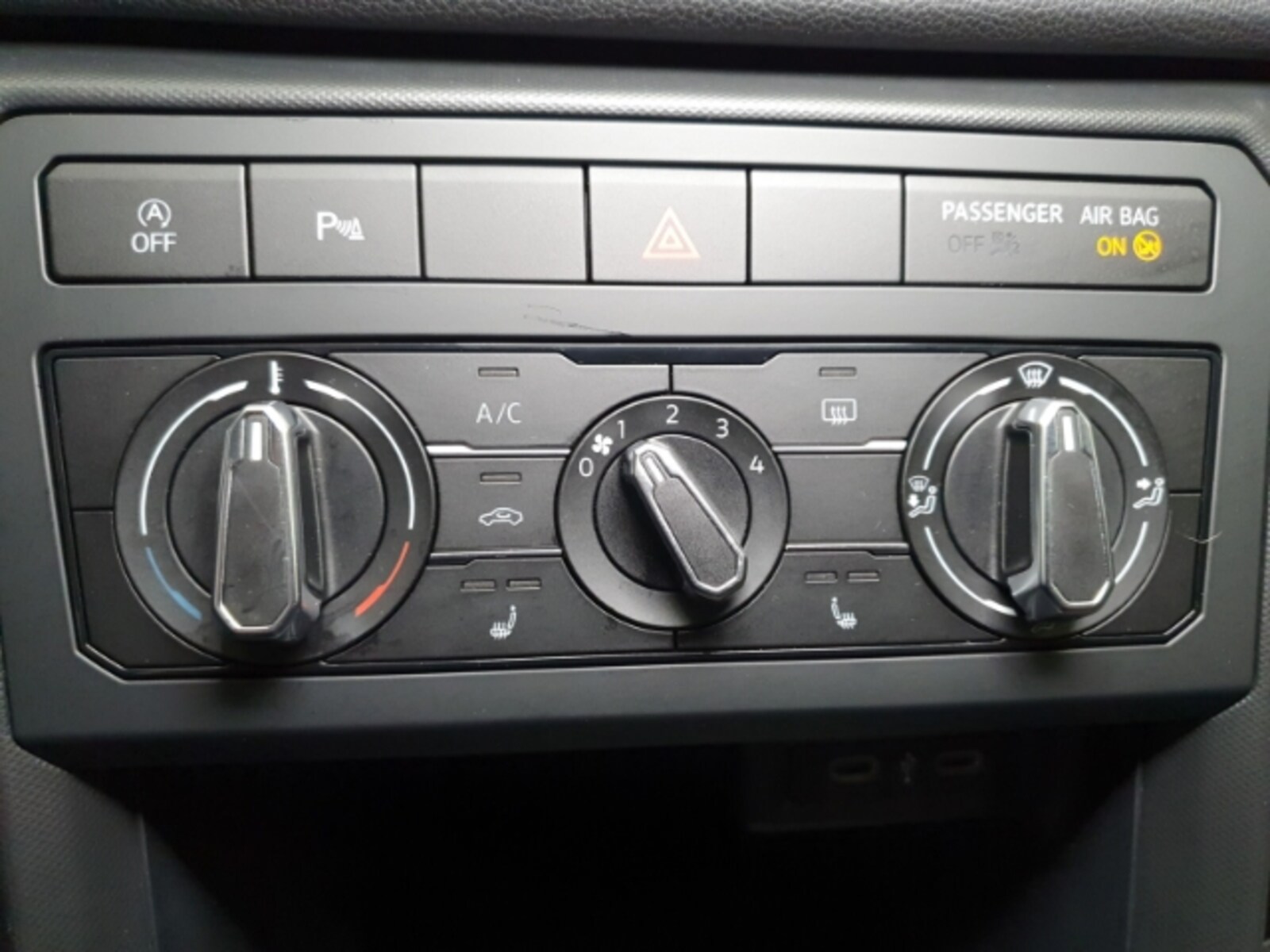 Volkswagen T-Cross – Bild 14