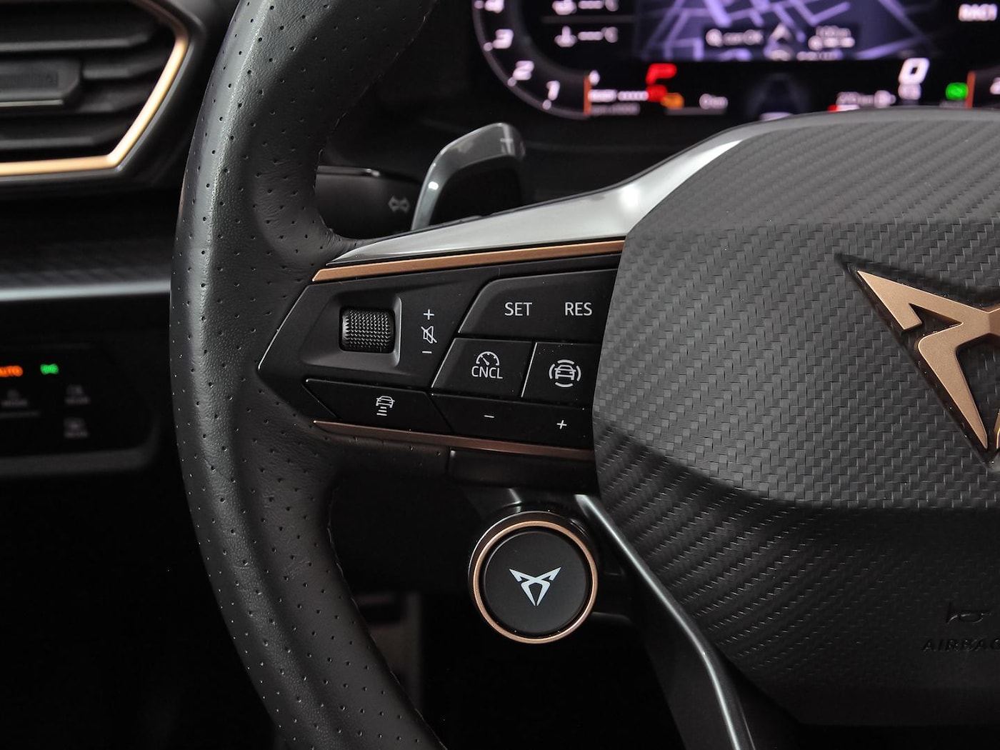 CUPRA Leon León 1.5 TSI e-Hybrid DSG 150 kW (204 CV) — photo 16