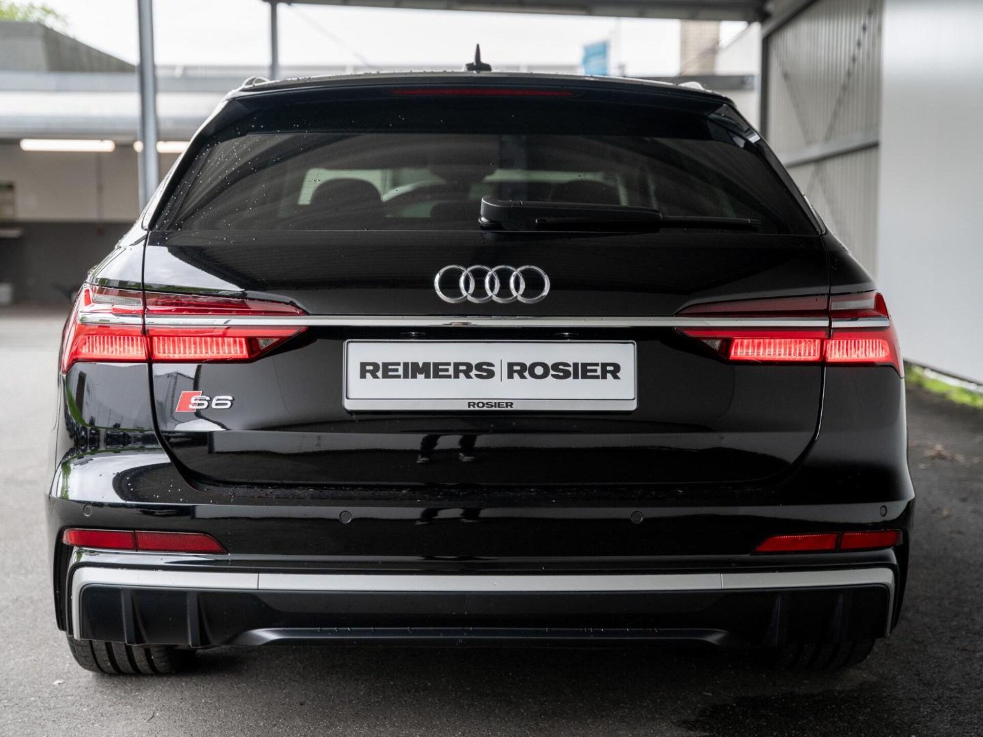 Audi S6 Avant