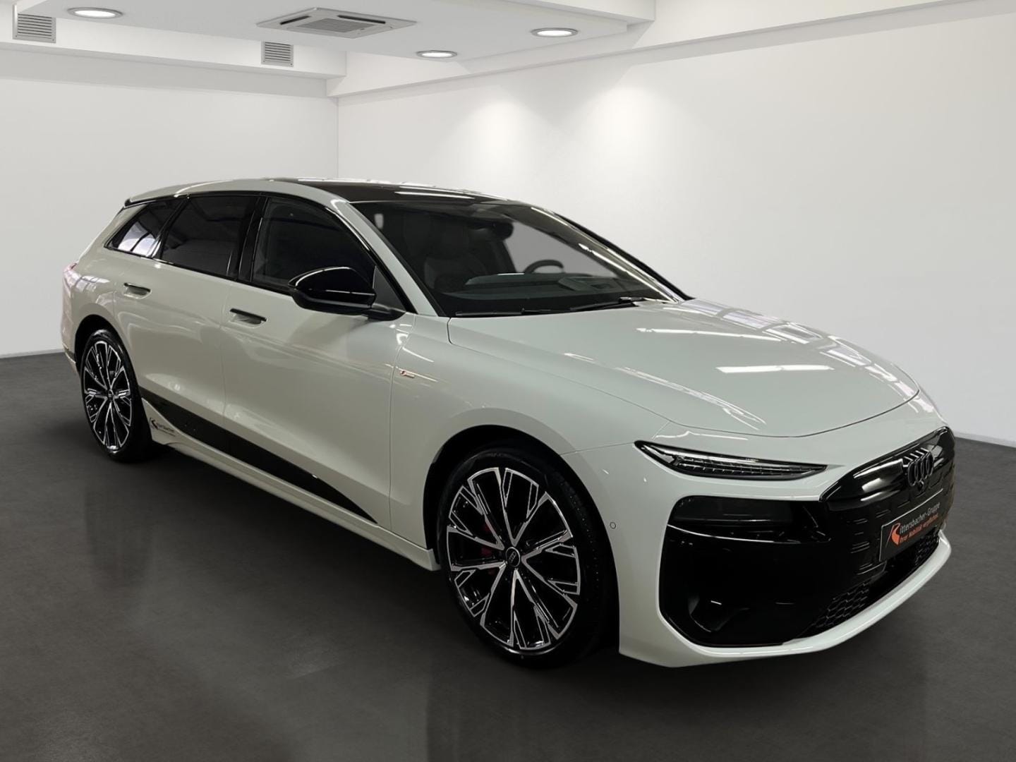 Bild über Audi A6 Avant e-tron S line business e-tron performance 270 kW - für weitere Informationen kontaktieren Sie den Audi Partner