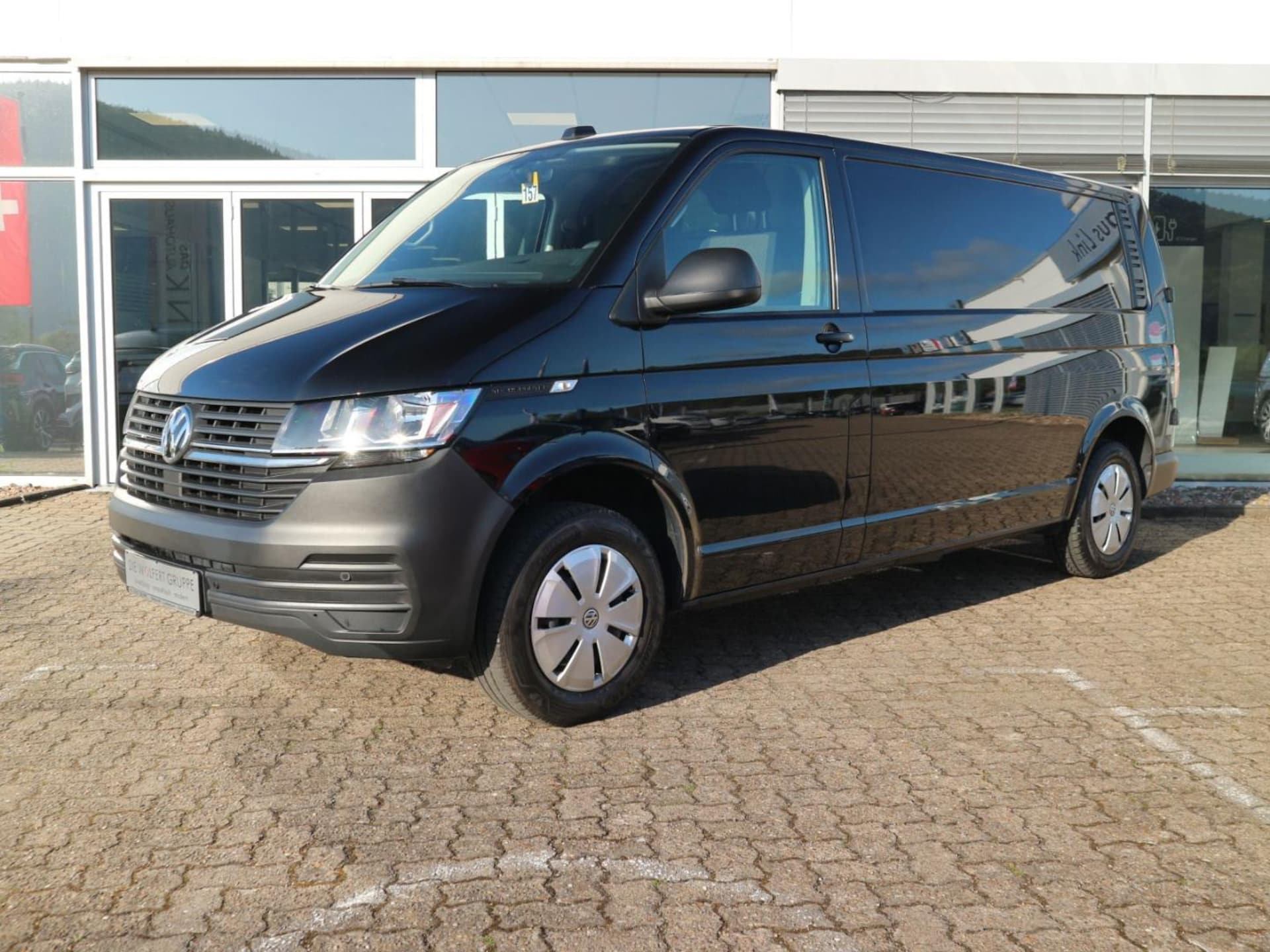 Volkswagen T6.1 Transporter Kasten langer Radstand