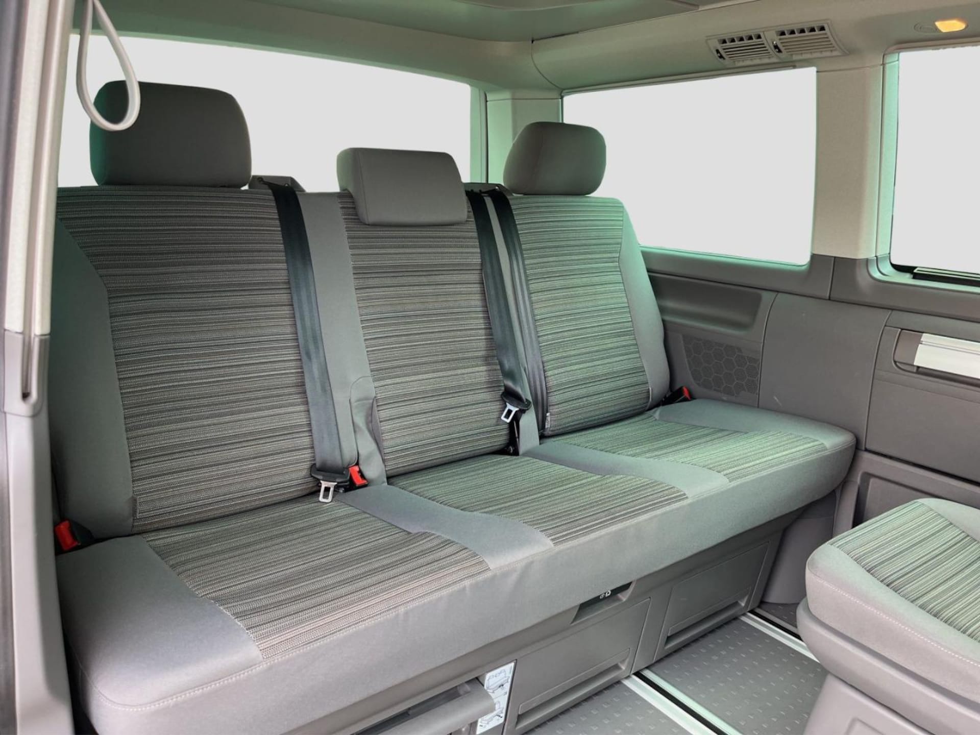 Volkswagen T6.1 California Beach