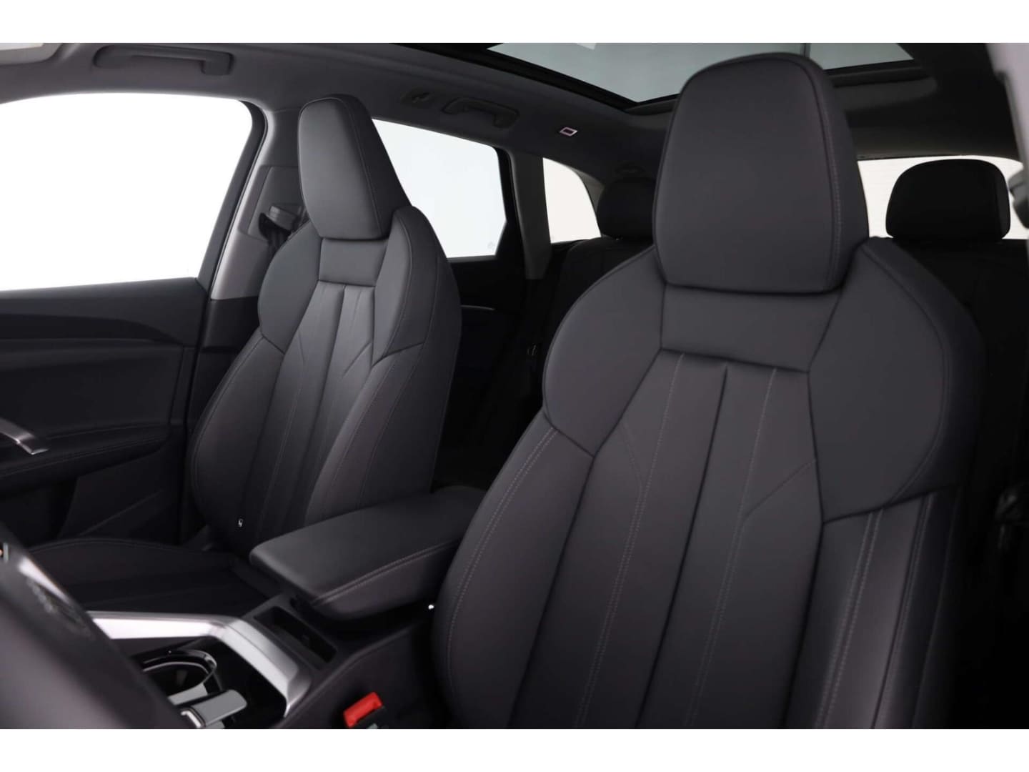 Bild über Audi Q5 SUV TFSI quattro 150 kW S tronic - für weitere Informationen kontaktieren Sie den Audi Partner
