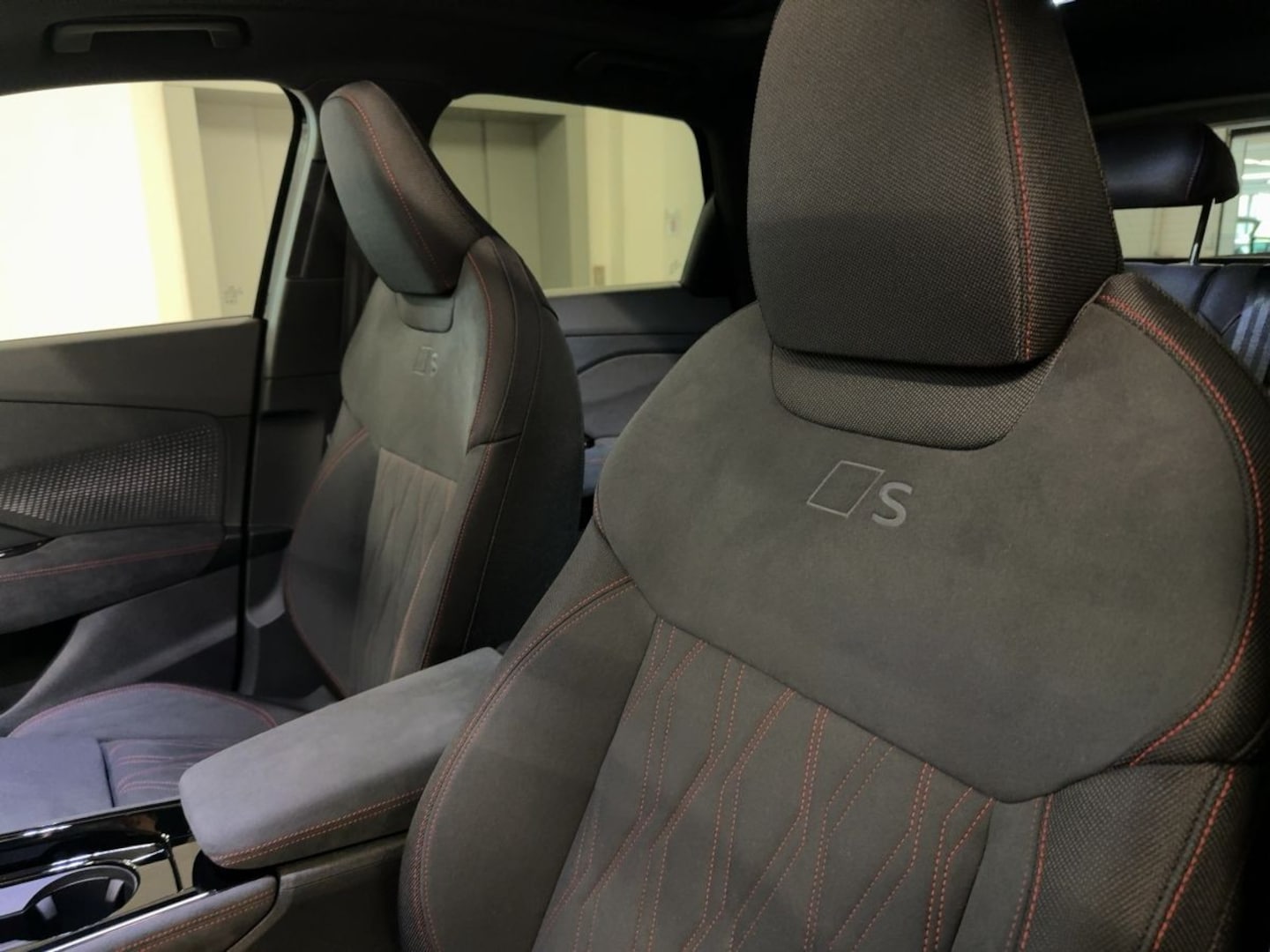 Bild über Audi Q3 SUV e-hybrid e-hybrid 200 kW S tronic - für weitere Informationen kontaktieren Sie den Audi Partner