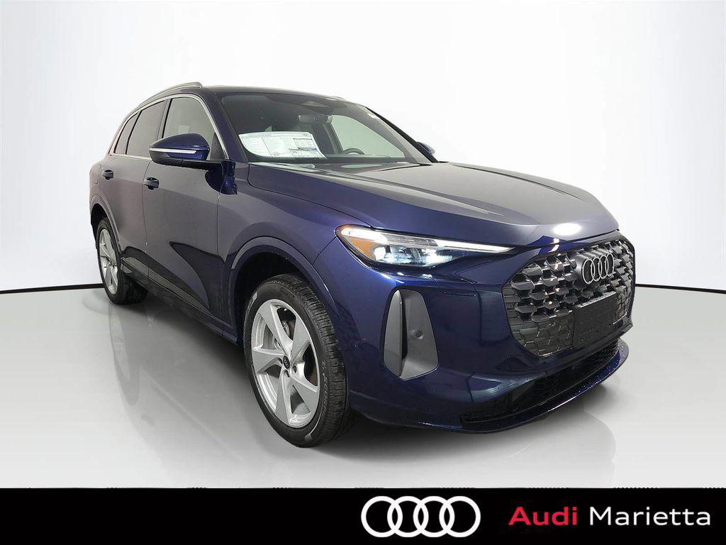 2025 Audi Q5 40 Premium Plus's photo