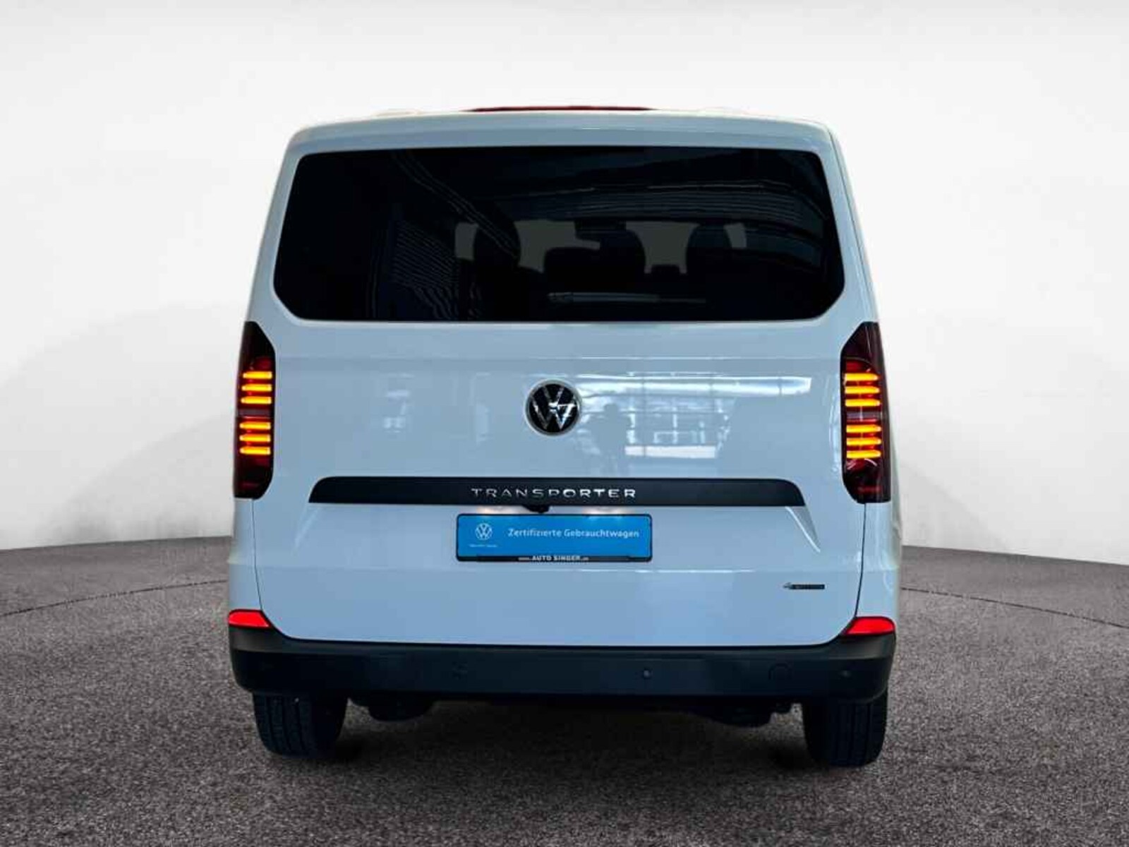 Volkswagen Transporter Kombi langer Radstand – Bild 7