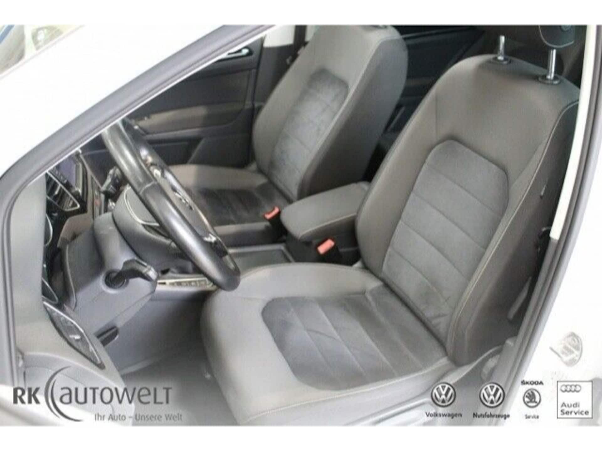 Volkswagen Golf Sportsvan Highline
