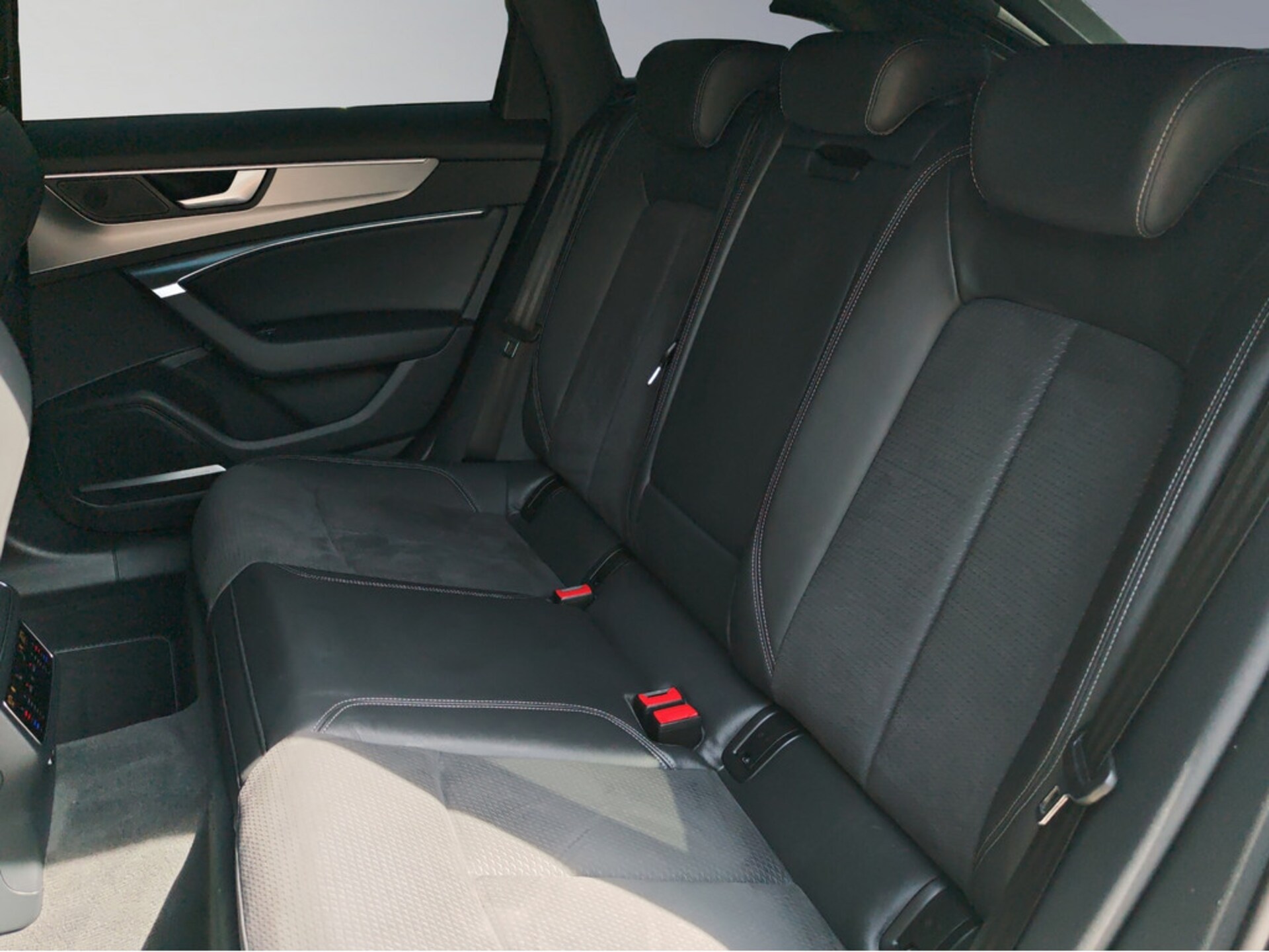Audi S6 Avant