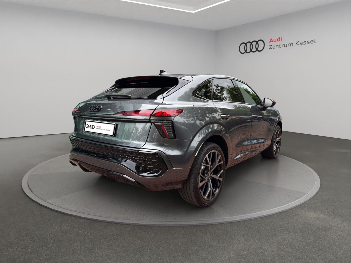 Bild über Audi Q3 Sportback TFSI 110 kW S tronic - für weitere Informationen kontaktieren Sie den Audi Partner