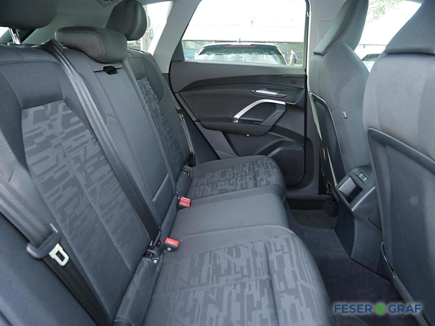 Bild über Audi Q5 SUV TDI quattro 150 kW S tronic - für weitere Informationen kontaktieren Sie den Audi Partner